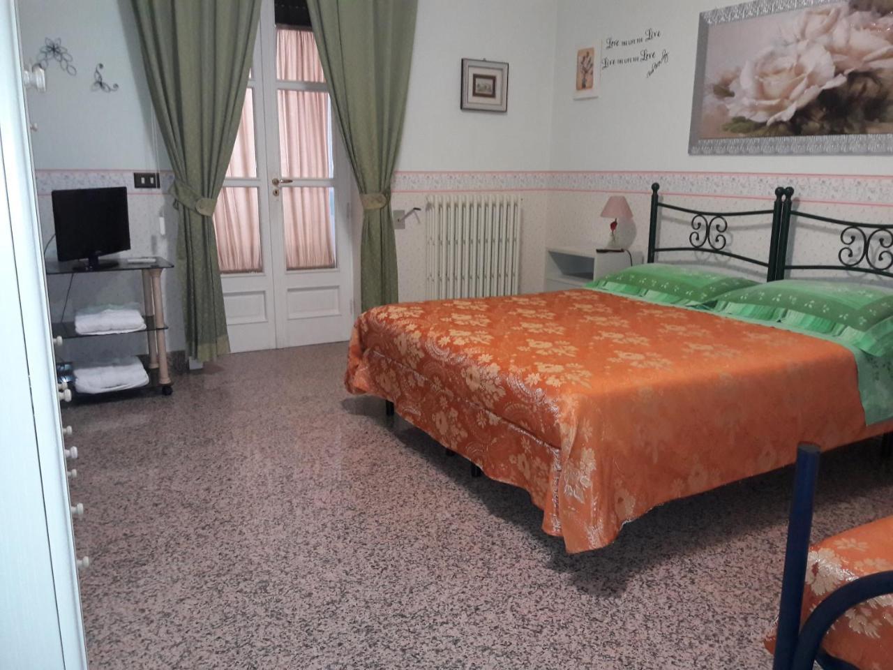 Le Schiavelle Bed & Breakfast Surbo Exterior photo